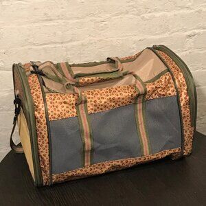 Large Soft-Sided Travel Pet Carrier Tote (Medium)